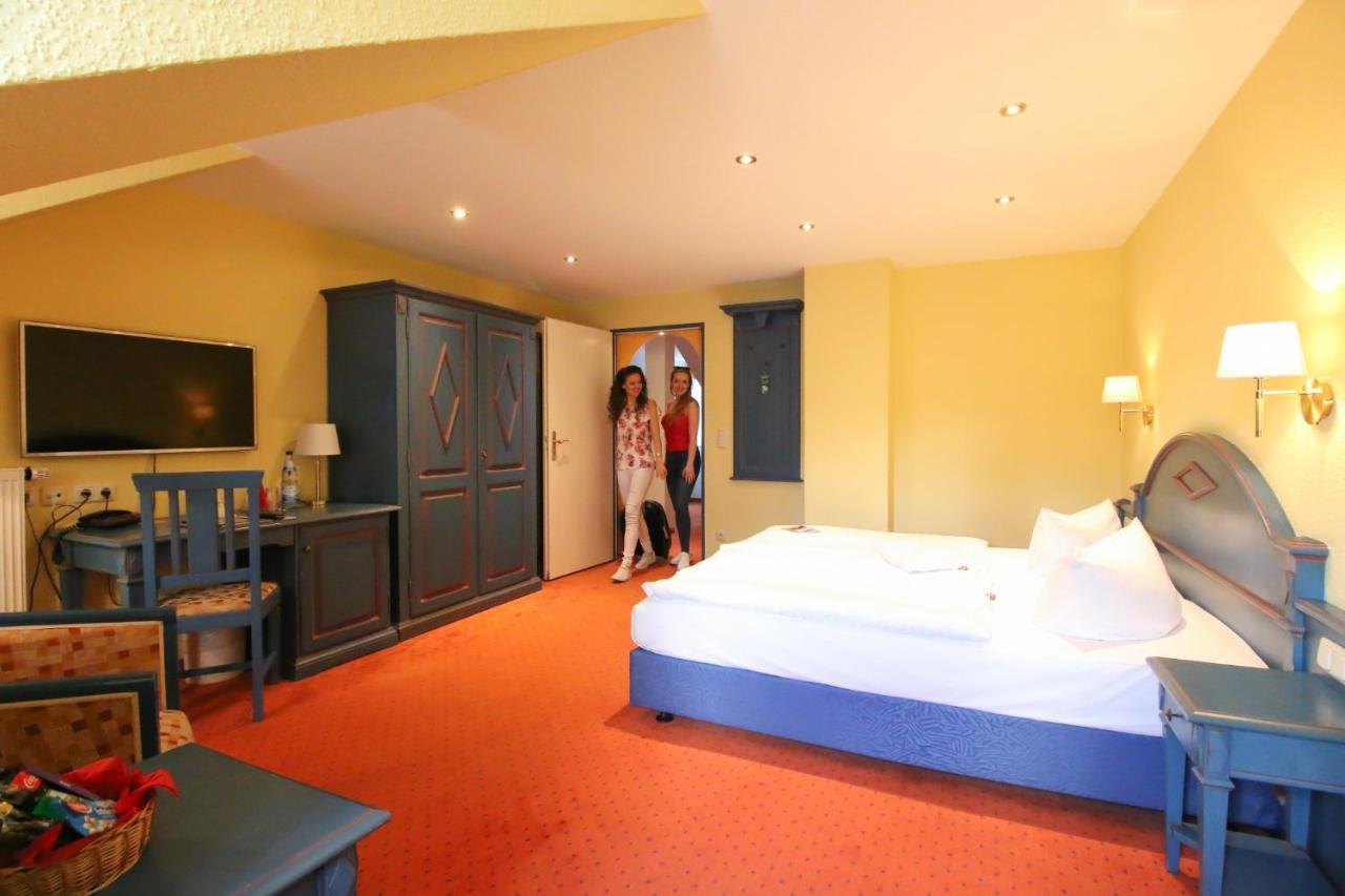 Hotel Erbgericht Buntes Haus Seiffen Luaran gambar