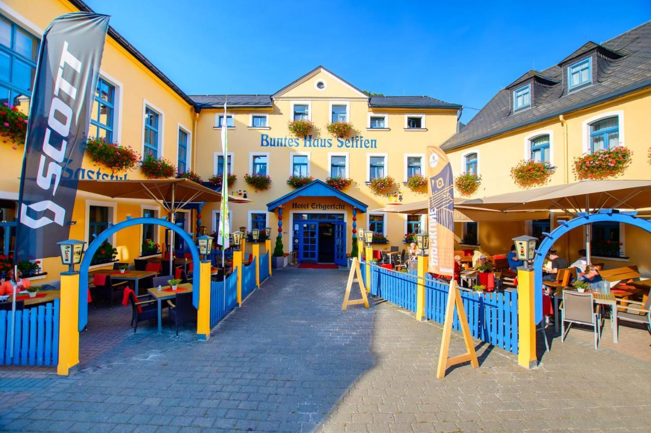 Hotel Erbgericht Buntes Haus Seiffen Luaran gambar